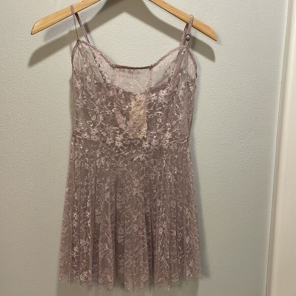 Free People woman’s light purple see through dress or negligee - Picture 2 of 9